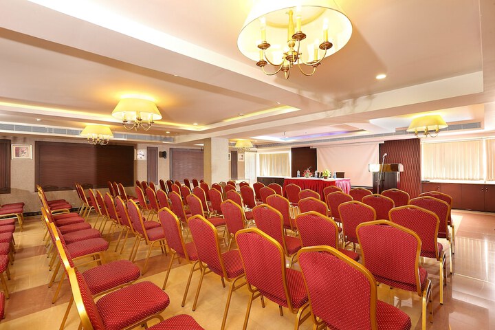 Ballroom/Hall 47 of 53