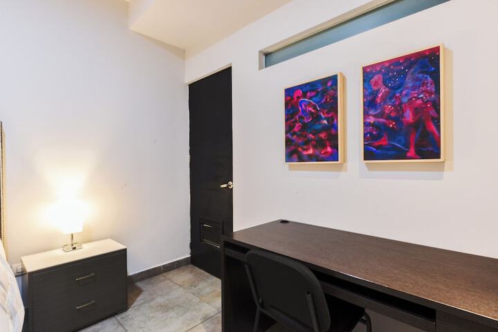 Room 42 of 224