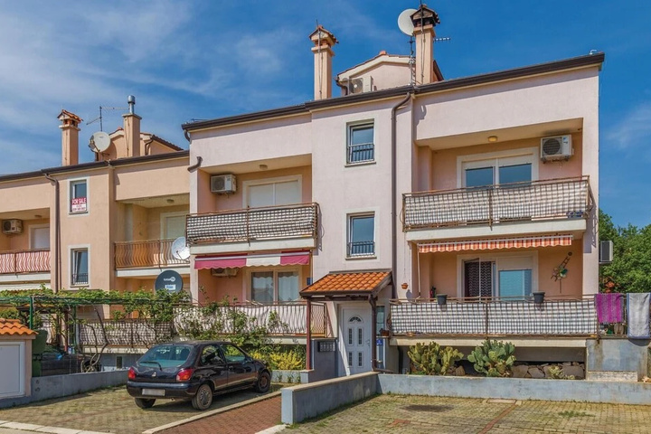 Nice Home in Kukci With Wifi and 2 Bedrooms