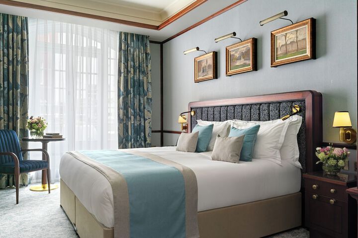Room 35 of 112