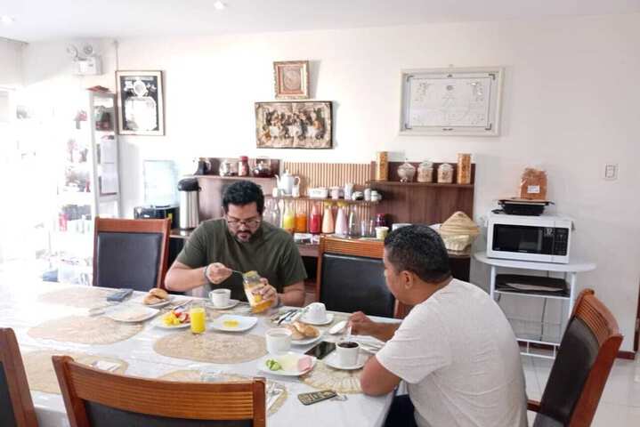 Breakfast/Coffee Service 21 of 33