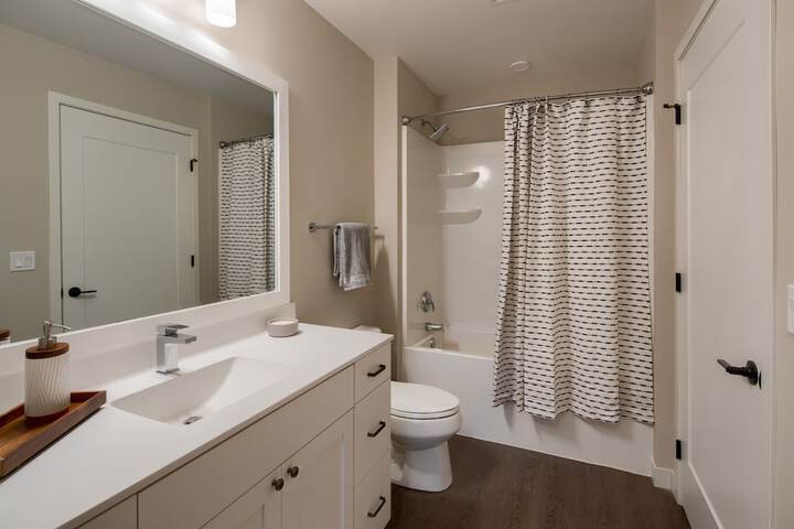 Room 15 of 35