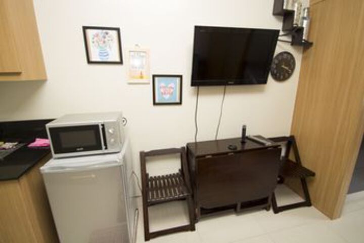 Room 32 of 68