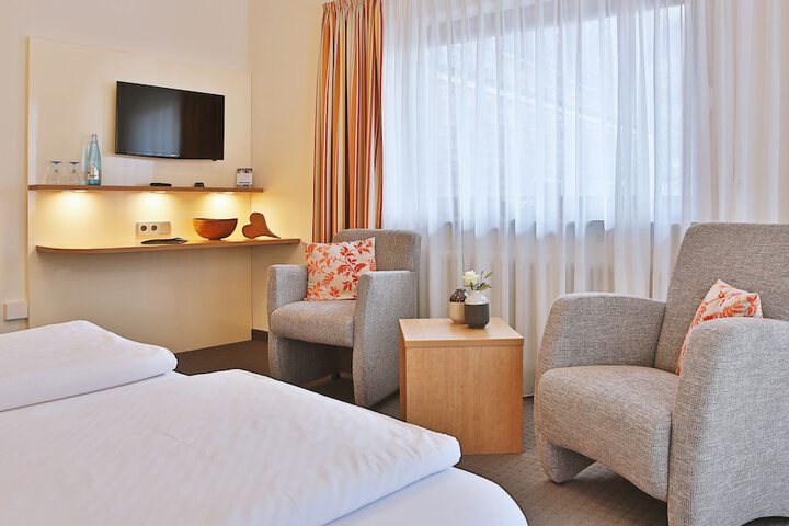 Room 6 of 59