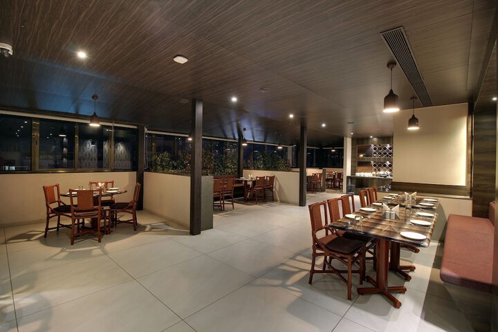 Dining 44 of 67