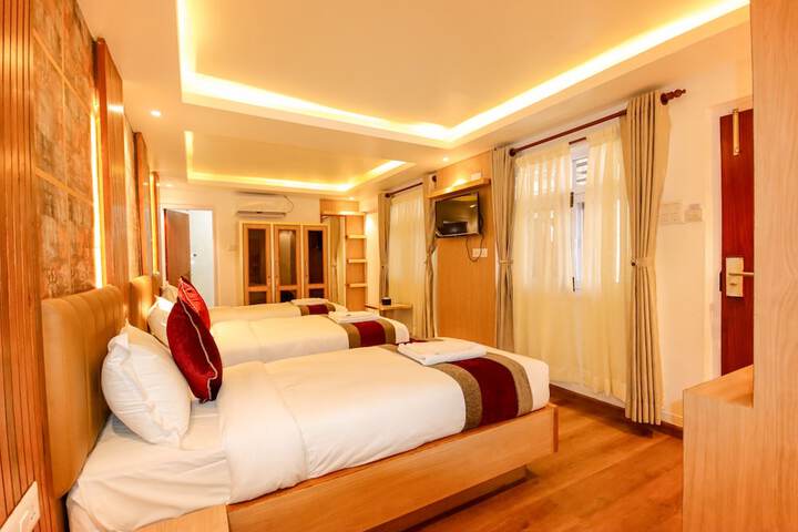 Room 33 of 66