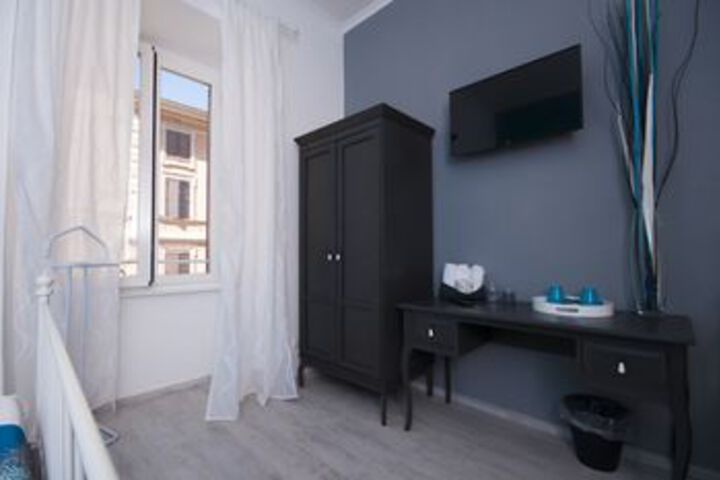 Room 15 of 17