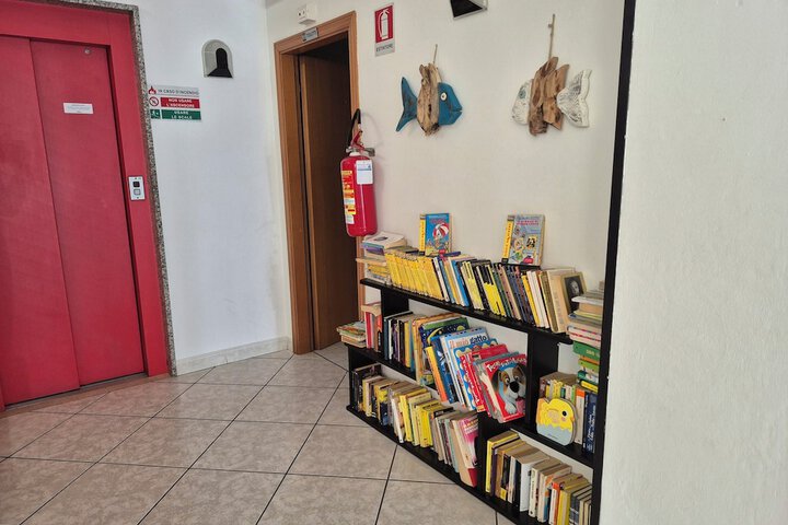 Room 17 of 36