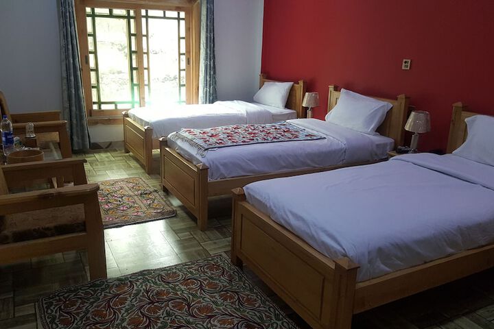 Room 8 of 22