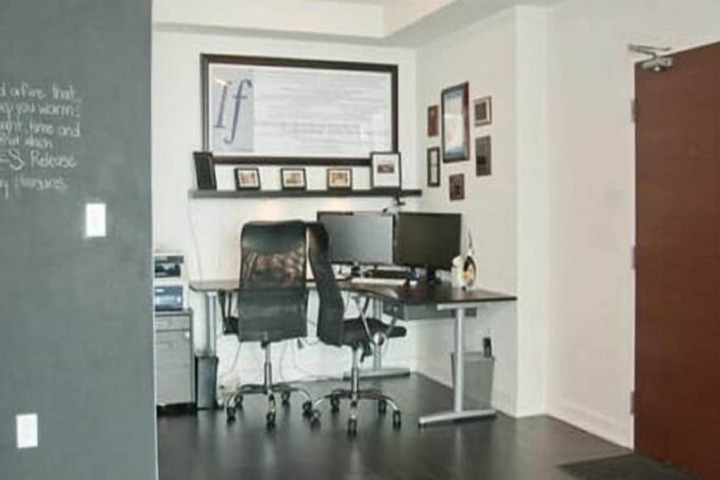 Room 9 of 15
