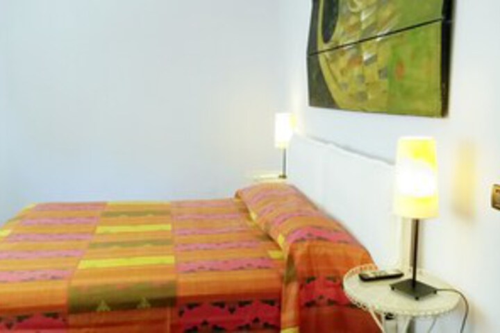 Room 11 of 13