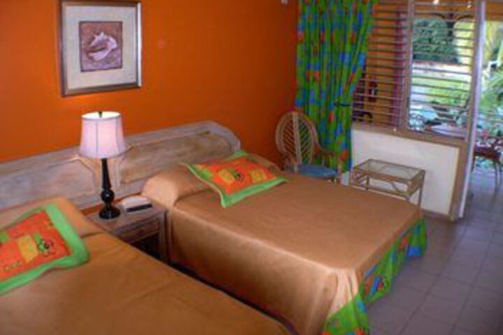 Room 10 of 30