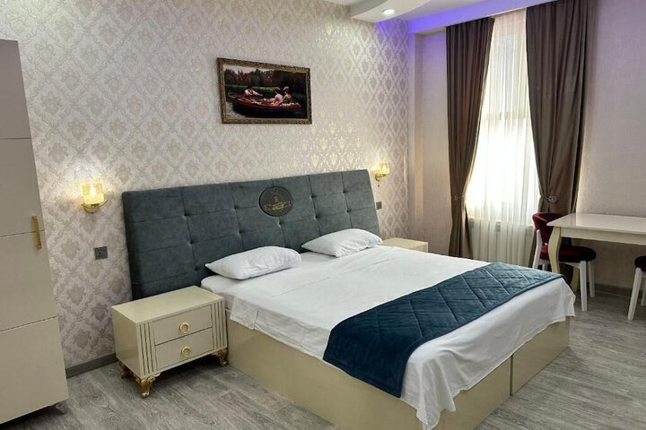Room 18 of 36