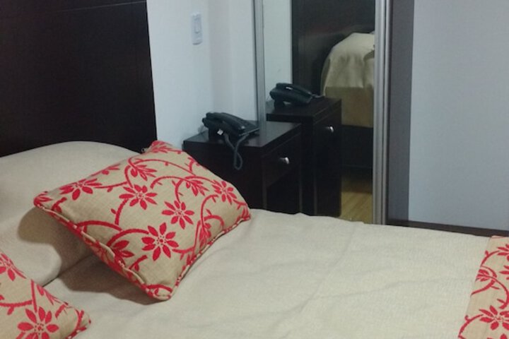 Room 11 of 37