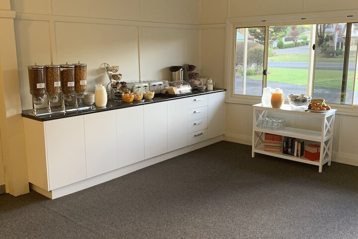 Breakfast/Coffee Service 29 of 45
