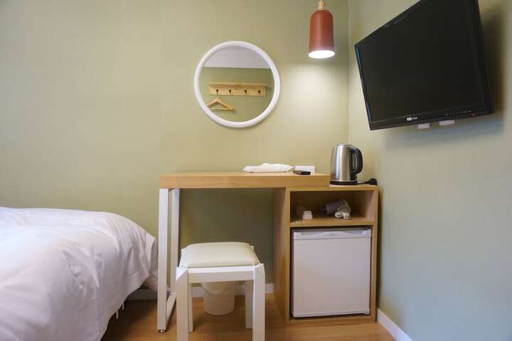 Room 15 of 88