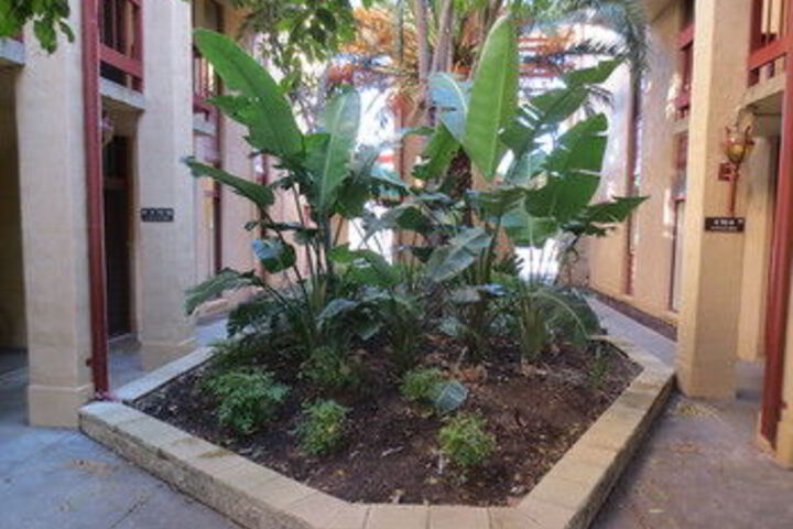 Hotel Exterior 18 of 94