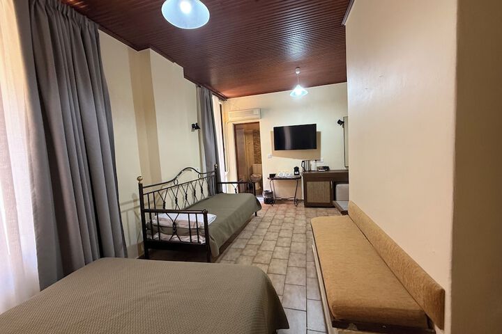 Room 62 of 129