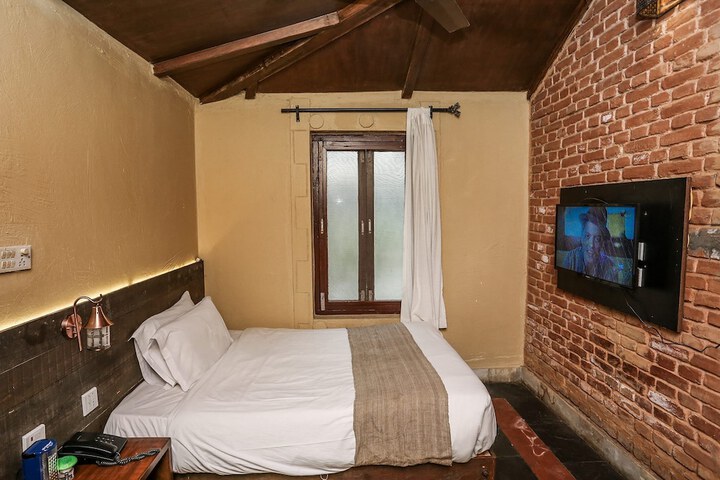 Room 14 of 30