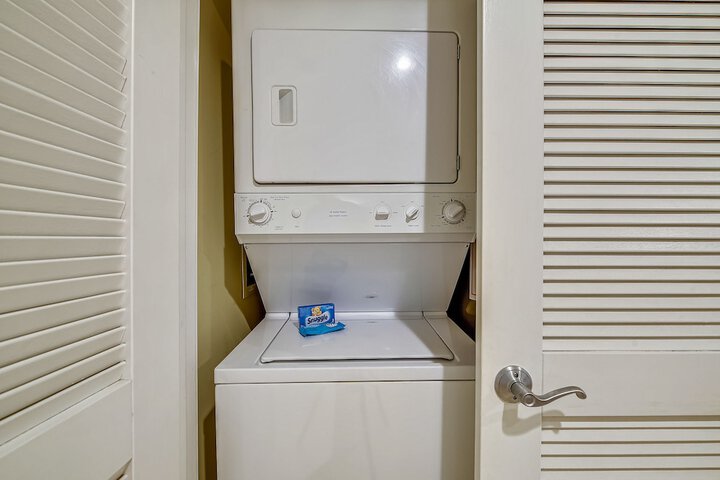 Laundry 229 of 308