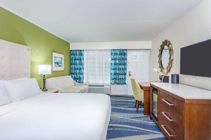 Room 12 of 46