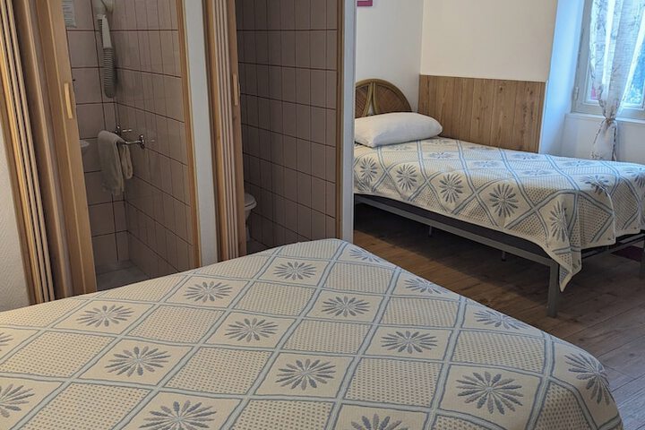 Room 20 of 48