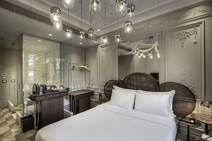Room 12 of 91