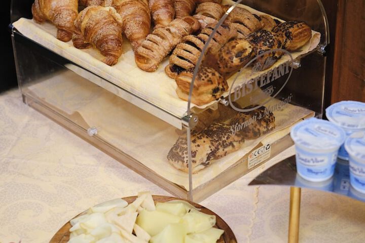 Breakfast/Coffee Service 57 of 66