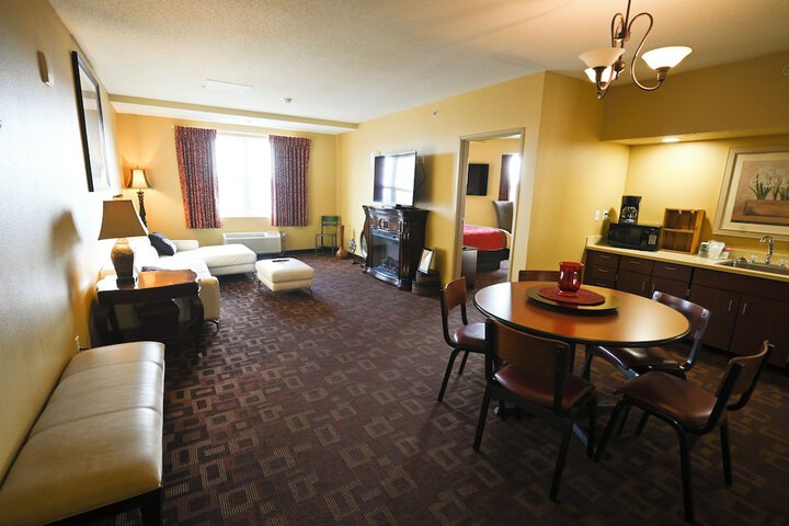 Room 32 of 49