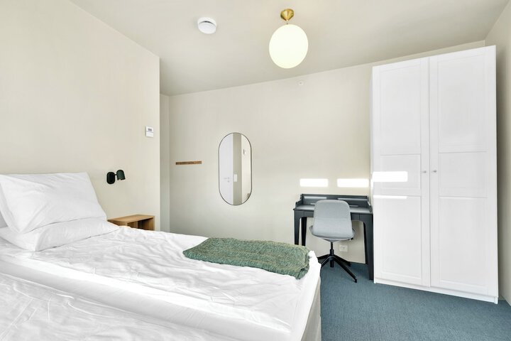 Room 26 of 57
