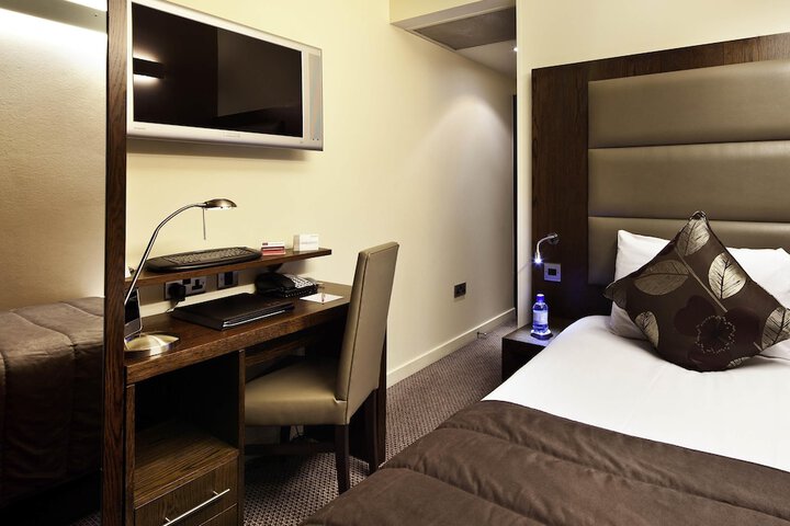 Room 36 of 105