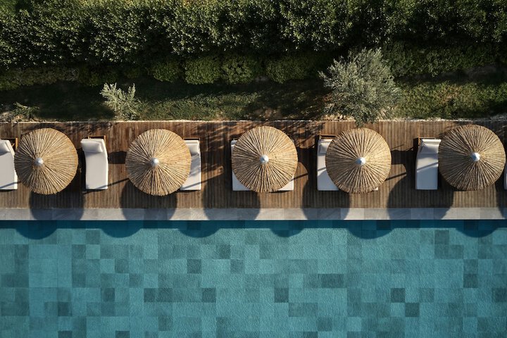 Sundeck 65 of 76