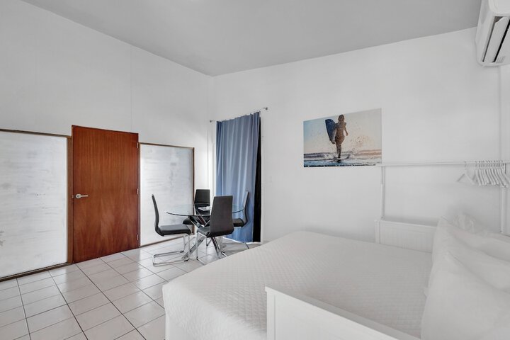 Room 9 of 101