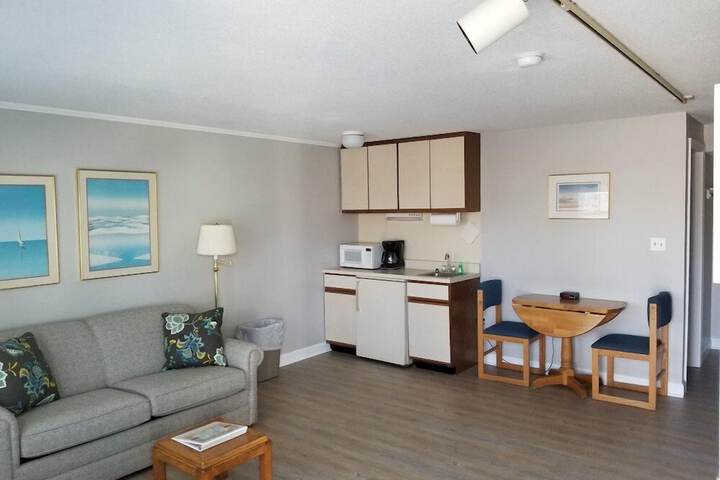 Room 5 of 15
