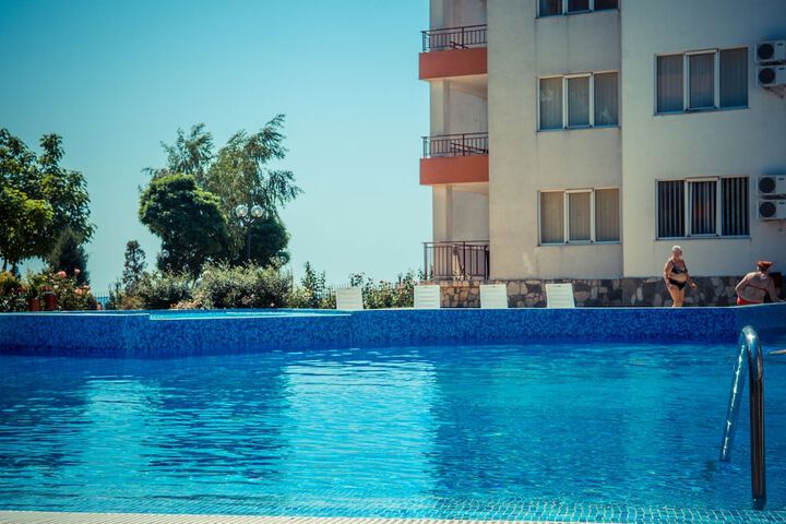 Pool Hotel