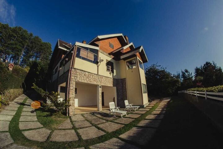 Cerejeira Guest House in Campos do Jordão