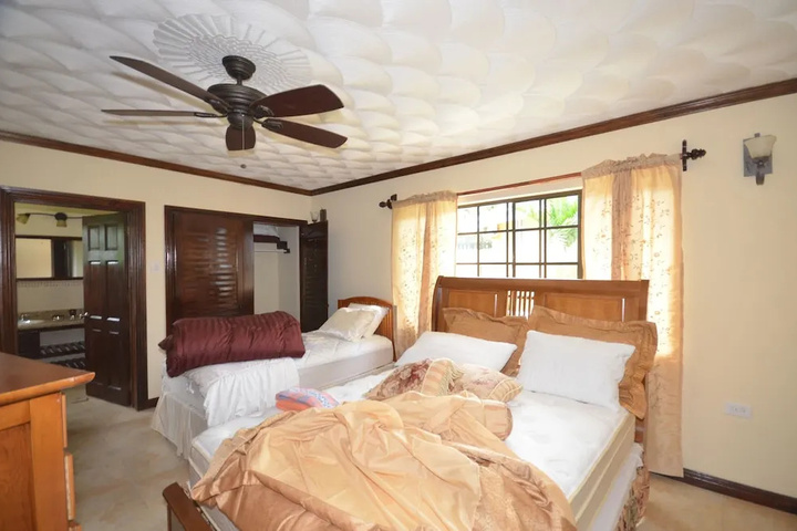 Dukes Hideaway Silver Sands 6BR