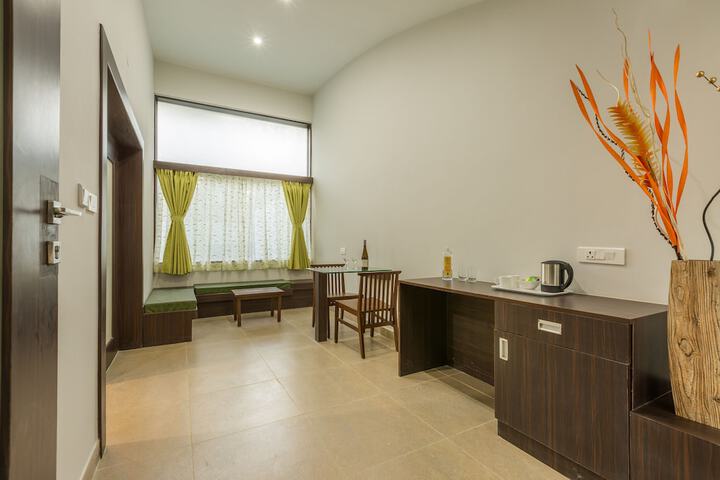 Room 14 of 53