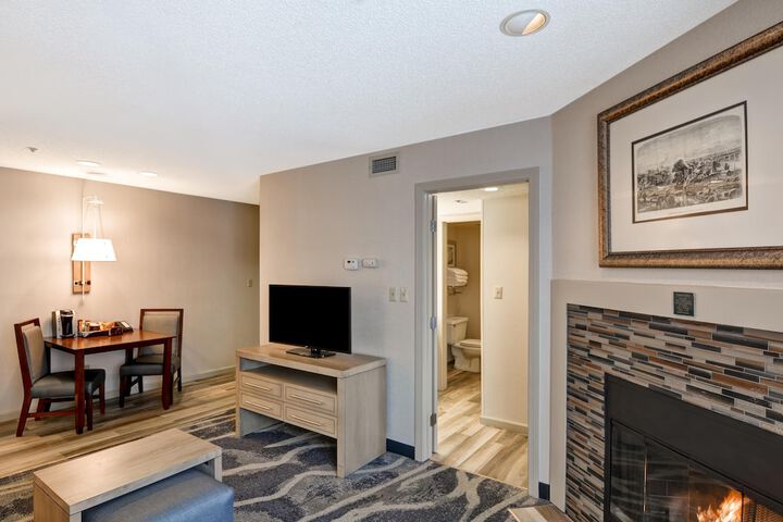 Room 10 of 40