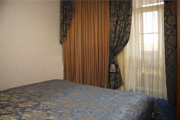 Room 8 of 54