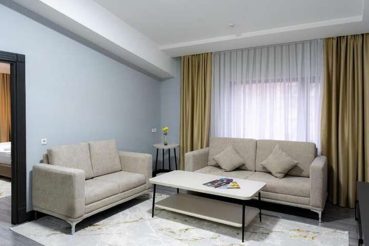 Room 30 of 48