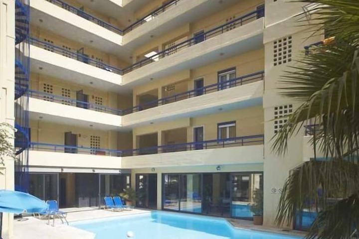 Pool 5 of 9