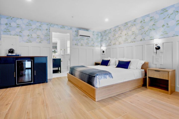 Room 42 of 64
