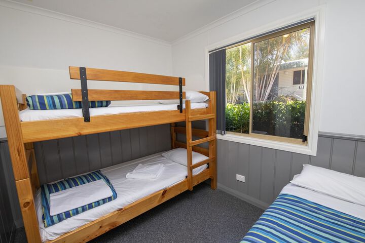 Room 10 of 145