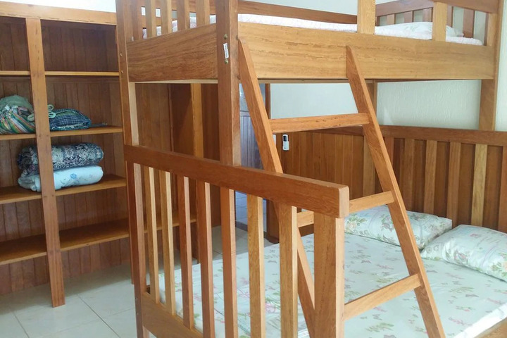 Room 5 of 6