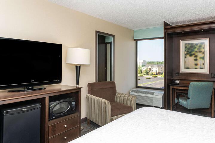 1 King Bed (1 of 12)