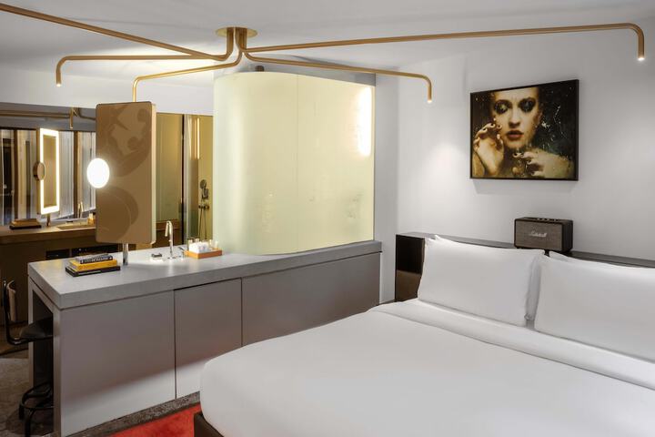 Room 47 of 313