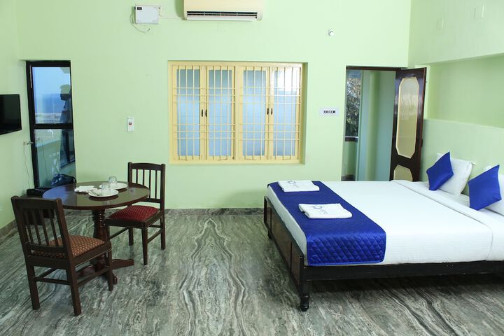Room 9 of 35