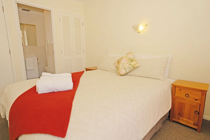 Room 8 of 52