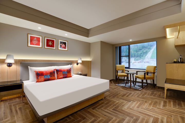 Room 7 of 40
